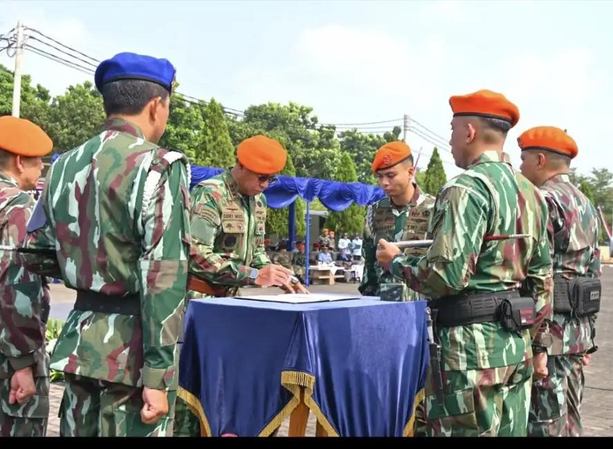 Panglima Korpasgat Pimpin Serah Terima Jabatan Dansatbravo 90 Pasgat