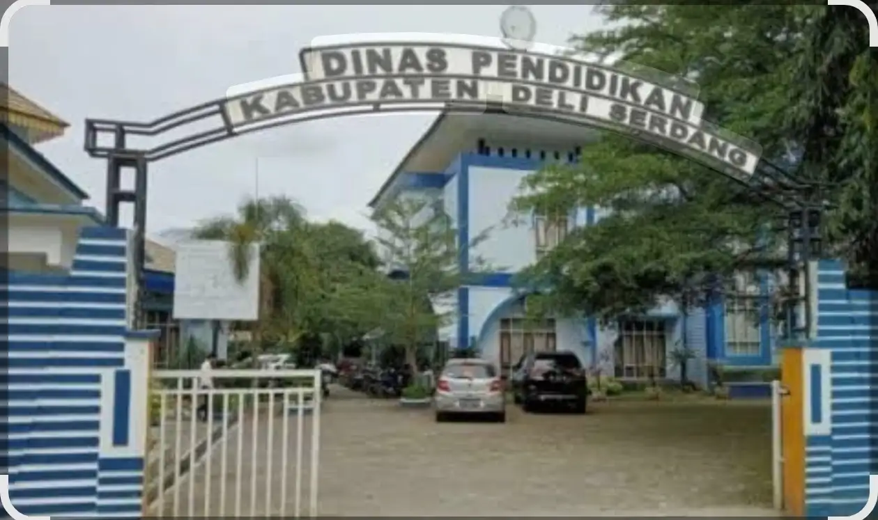 Dugaan Praktik Jual Beli Seragam di SDN 101752 Hamparan Perak: Orang Tua Siswa Keluhkan Beban Biaya
